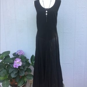 Woven Sleeveless Convertible Godet Maxi Dress